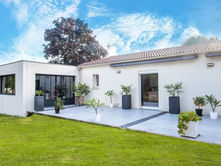 Extension avec toit plat